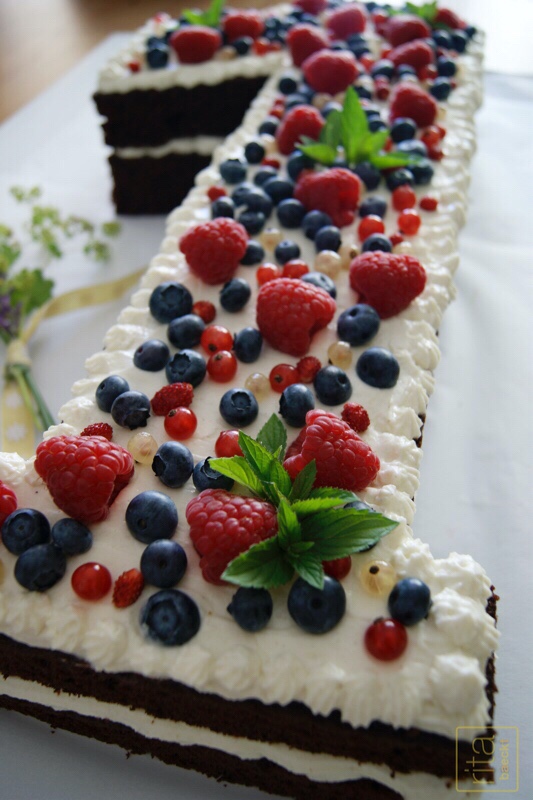 Schoko-Beeren Kuchen
