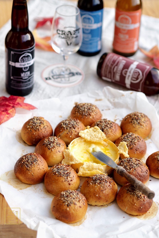 Laugensonne mit Ofenkäse