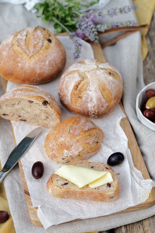Olivenbrötchen